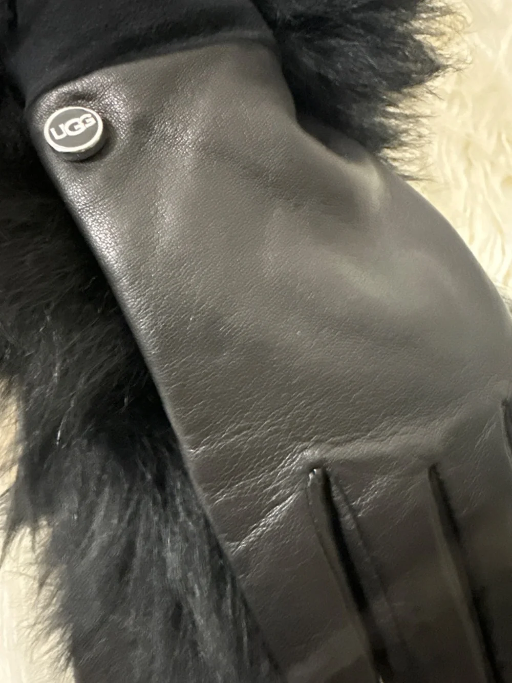 Gloves UGG NWT